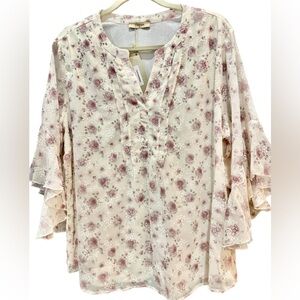 Timeson women's pink floral-print
3/4 sleeve , V-neck blouse size XL , NWT